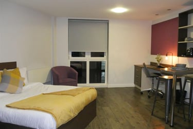 1 bed studio, Edward Street, Netherthorpe, Sheffield, S37HX - Image 3